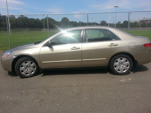 2003 Honda Accord LX 4 Door 3.0 Engine Very Nice Condition, image 5
