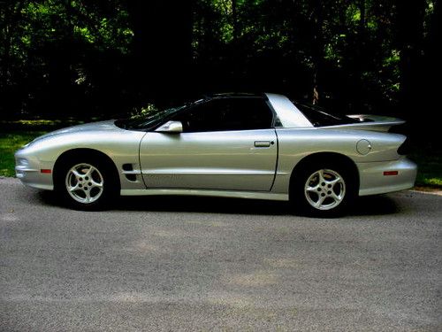 2000 pontiac trans am ls1 6 speed low miles 2nd owner clean autocheck