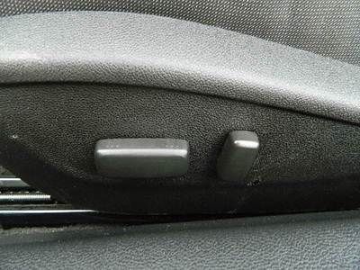 1 Owner Clean Carfax Silver Coupe 3.6L MP3 Radio data system FACTORY WARRANTY, image 16