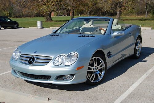 Mercedes 550 sl diamond blue like new