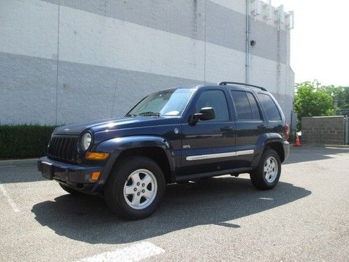 4x4 suv 6cyl sunroof