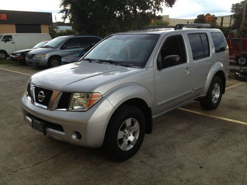 2004 nissan pathfinder sport utility 4-door 4.0l 49k