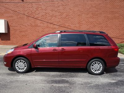 Toyota sienna xle tv dvd leather 3 row clean power sliding doors no reserve