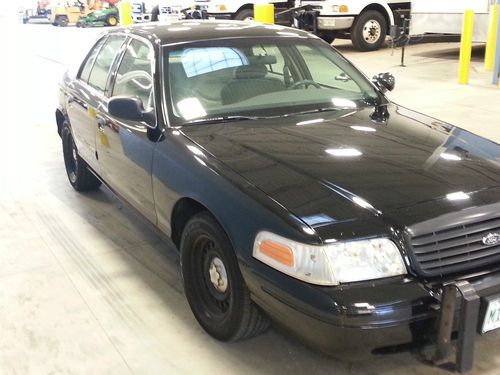 2000 crown victoria police interceptor sedan black