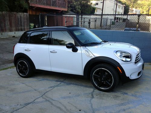 2011 mini cooper countryman base hatchback 4-door 1.6l