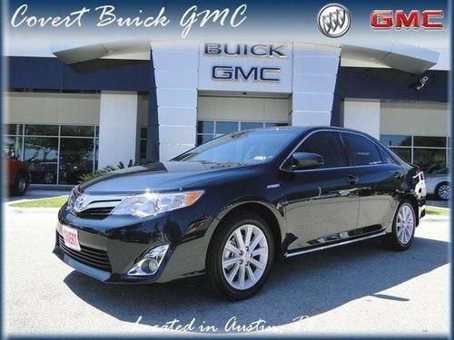 13 hybrid xle like new sedan leather nav one owner