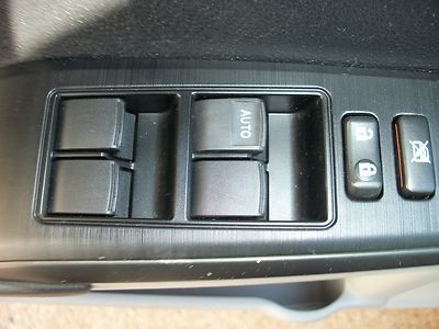 black clean gray interior clean title low miles good gas mileage, image 22
