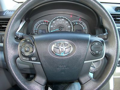 black clean gray interior clean title low miles good gas mileage, image 28