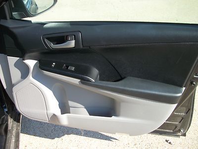 black clean gray interior clean title low miles good gas mileage, image 38