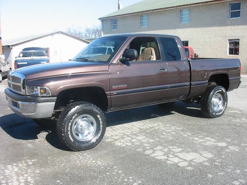 98 dodge ram 2500 slt plus 4x4 quad shortie leather cummins 5 speed mint western