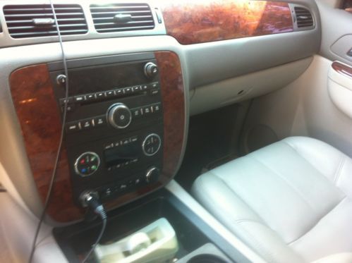 2010 Chevrolet Suburban 1500 LT Sport Utility 4-Door 5.3L 72k miles, US $27,000.00, image 6