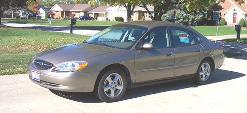 2002 ford taurus se 26866 mile grandma's car one owner like new
