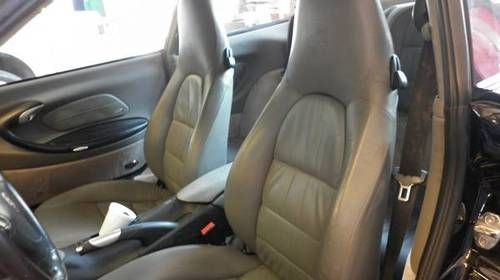 2001 Porsche 911 Carrera c4 Coupe 2-Door 3.4L AWD and Tiptronic Transmission, US $24,000.00, image 3