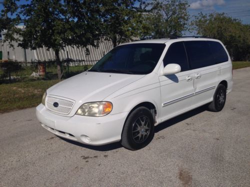 Kia sedona no reserve roadworthy smooth runs like new van wagon v6 white tinted