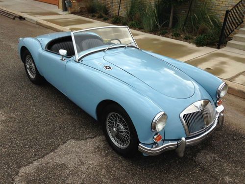 1960 mga roadster 1600 mk i rare model, nice older restoration. wire wheels