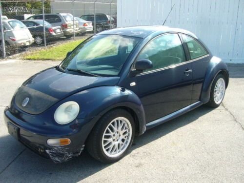 1999 volkswagen beetle gls / 5speed/ no reserve / runs and drives