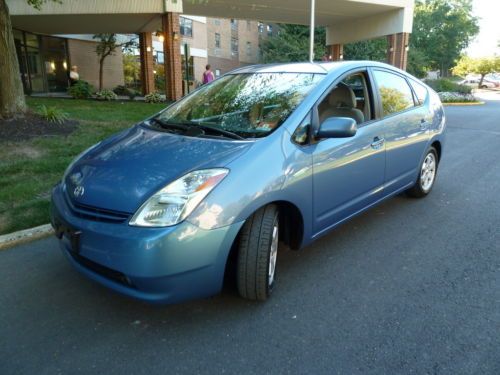 No reserve 2 owners no accidents smart key cold a/c runs drives great