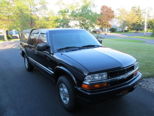 2003 chevy s-10, 4-wheel drive, 4-door