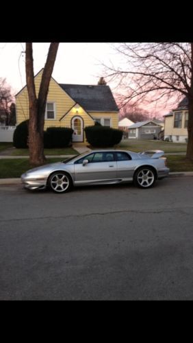 Beautiful v-8 esprit-ap brakes