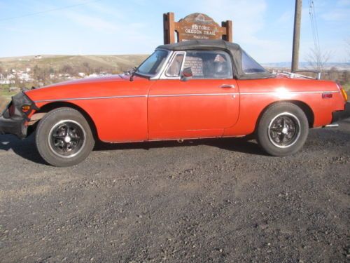 1977 MG MGB vermillion red convertible, image 15