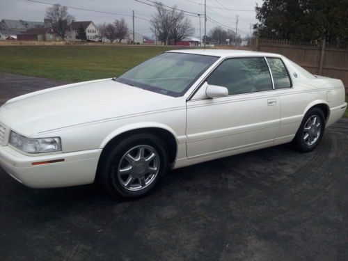 2000 eldorado etc.. pearl white...chrome wheels sharp car no reserve!!!!