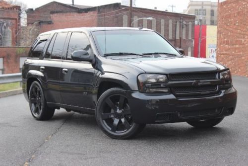 2008 chevrolet trailblazer ss 6.0l custom black on black 20 inch wheels clean