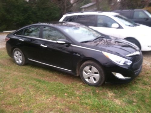 2012 hyundai sonata hybrid premium sedan 4-door 2.4l