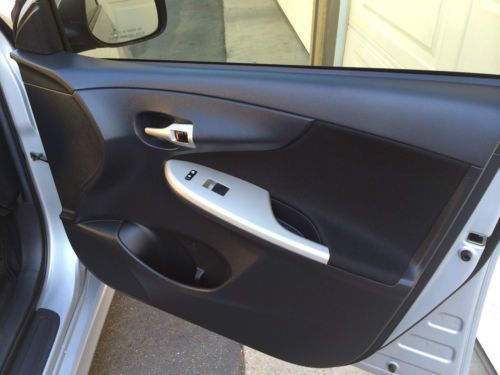 2010 Toyota Corolla S Sedan 4Door 1.8L MINT! 35mpg HWY 65K Moving must sell!!, image 4