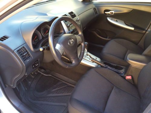 2010 Toyota Corolla S Sedan 4Door 1.8L MINT! 35mpg HWY 65K Moving must sell!!, image 8