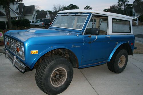 1976 ford bronco ranger model. 10th anniversary edition