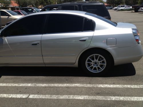 2003 nissan altima s sedan 4-door 2.5l