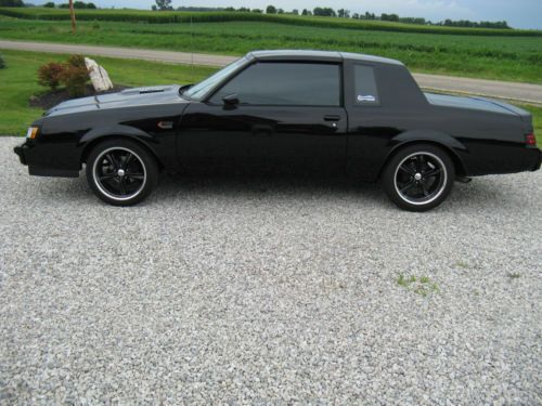 1987 buick grand national..beautiful gn with mild, tasteful upgrades...great buy
