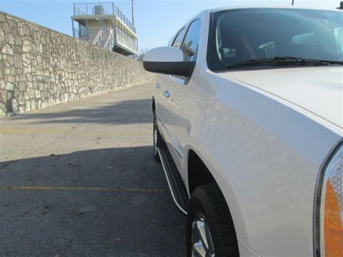 2012 GMC YUKON DENALI 2WD NAV CHROME 20'S SUNROOF DVD ENTERTAINMENT SYSTEM SHARP, image 12