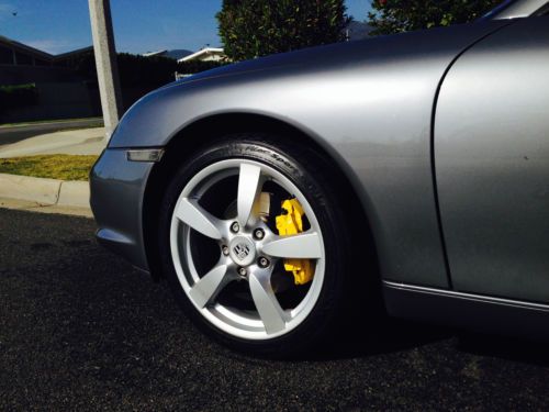 Beautiful Porsche Looks Brand New and Expensive, image 4