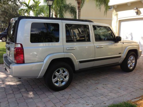 2007 jeep commander rocky mountain, warranty, tow package, new good year tires,