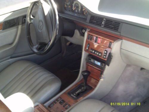 1992 Mercedes-Benz : 300-Series 50% below low book price, US $1,900.00, image 2