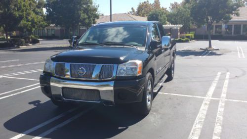 2005 nissan titan se crew cab pickup 4-door 5.6l