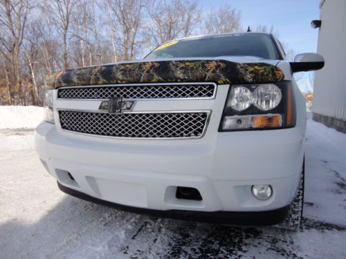 PRE-OWNED!!! 2008 Chevrolet Suburban 1500 LTZ Sport Utility 4-Door 5.3L, US $20,350.00, image 4