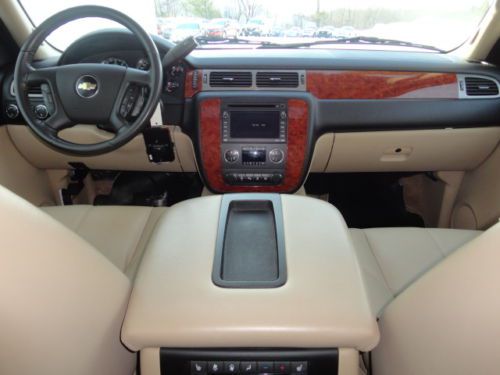PRE-OWNED!!! 2008 Chevrolet Suburban 1500 LTZ Sport Utility 4-Door 5.3L, US $20,350.00, image 8