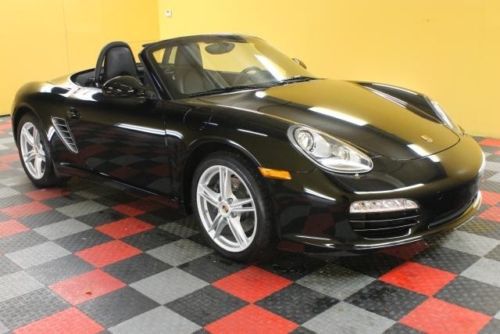 Convertible boxster, paddle shifters, navigation, heated &amp; cooled seats