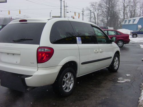 2004 dodge caravan sxt low floor  handicap/mobility conversion low miles 1 owner