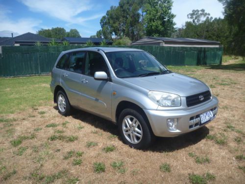 2003 rav4 4doors aca21r wagon extreme and good condition with or without rwc