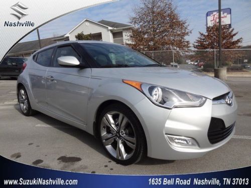 2012 hyundai veloster base hatchback 3-door 1.6l