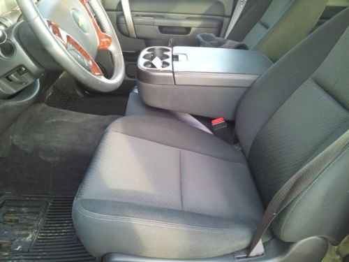 Chevy chevrolet 2500 HD 4X4, image 7