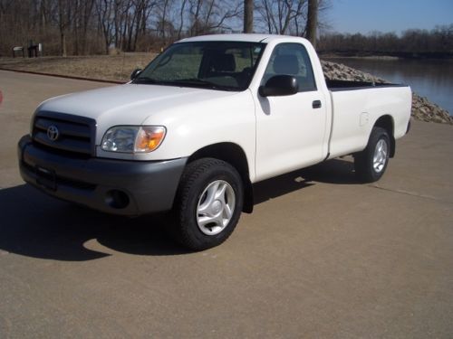 2006 toyota tundra reg. cab 2wd v6 auto a/c fleet owned runs like brand new!!