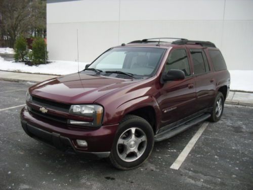 2004 chevy trailblazer ext lt,3 row seats,leather,roof,cd,heated seats,loaded,nr