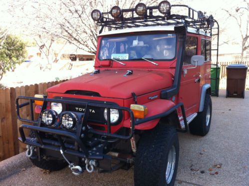 Fj40 1976 fully restored 4x4 red