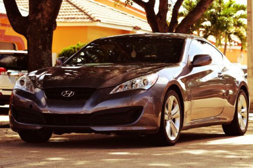 2011 hyundai genesis coupe 2.0t coupe 2-door 2.0l