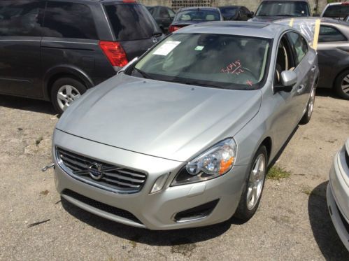 2012 volvo s60 t5 turbo fwd leather repairable project needs work salvage damage