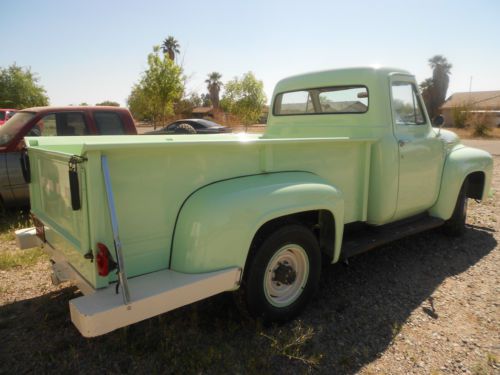 Ford F-250 3/4 Ton Truck, image 4